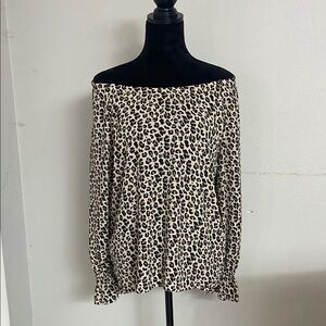 Leopard Print Off-Shoulder Top
